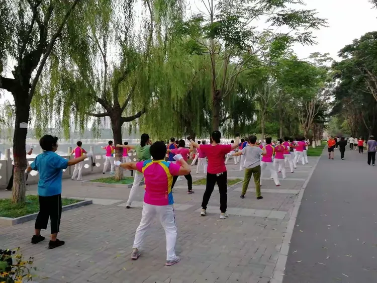 教程辅助“欢乐麻将开挂神器”详细分享装挂步骤教程-第2张图片