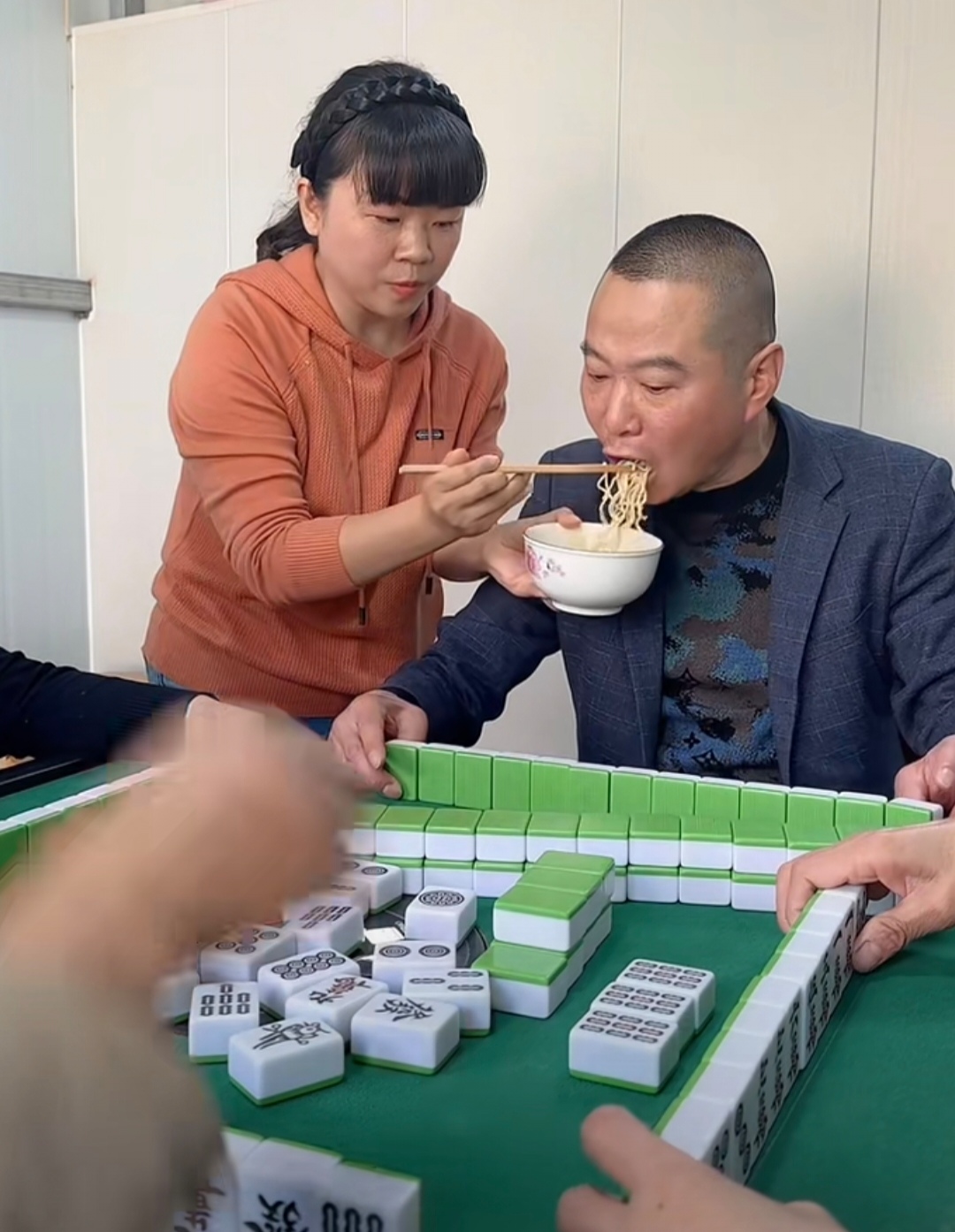 今日必看教程“真人天天麻将免费挂”详细分享装挂步骤教程