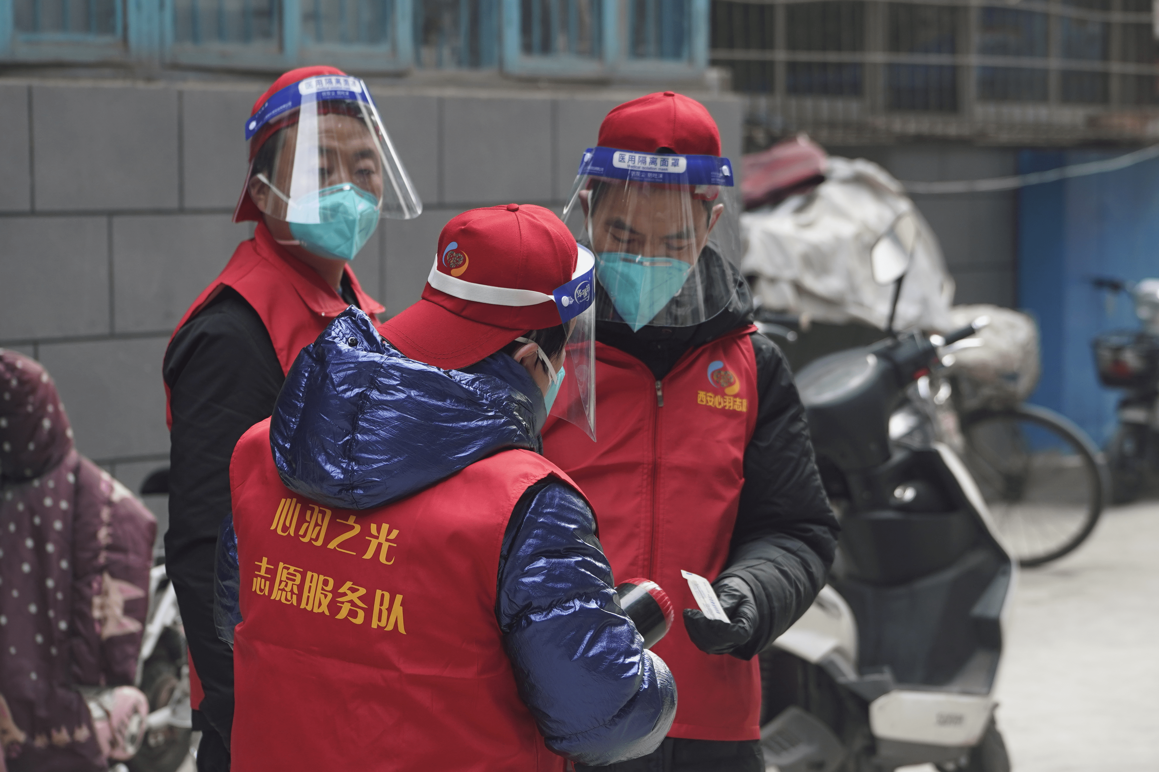 「西安疫情之下」〃西安疫情下的市民生活-第2张图片