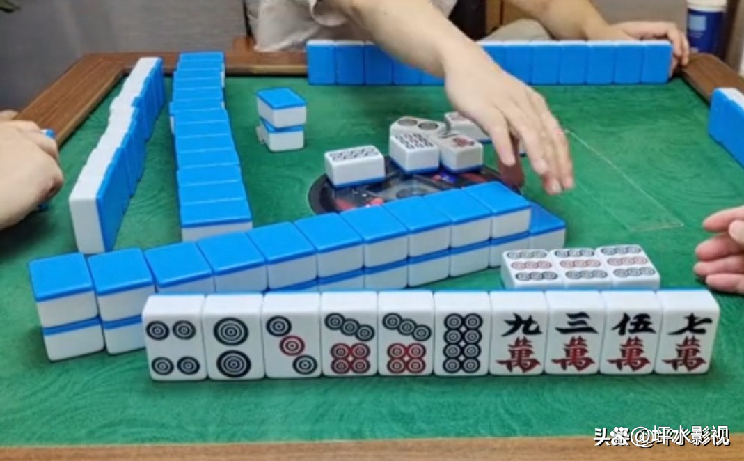 [教程经验]手机四川麻将外卦神器下载	”附开挂脚本详细步骤-第1张图片