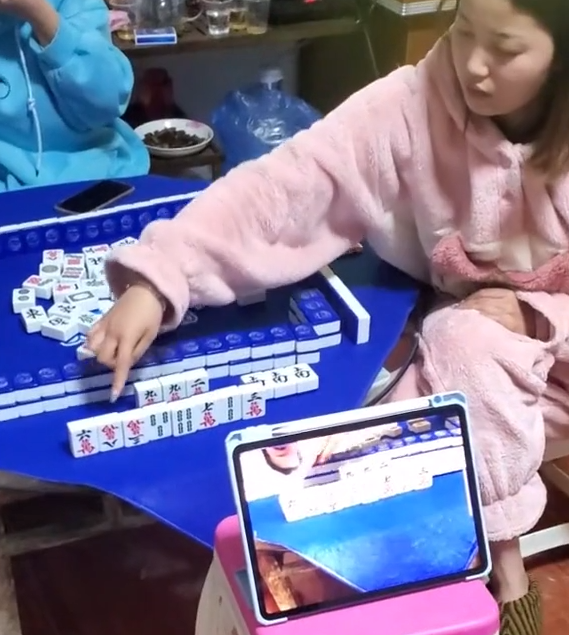 强力推荐“朋友安徽麻将有挂吗”详细透视辅助教程-第2张图片