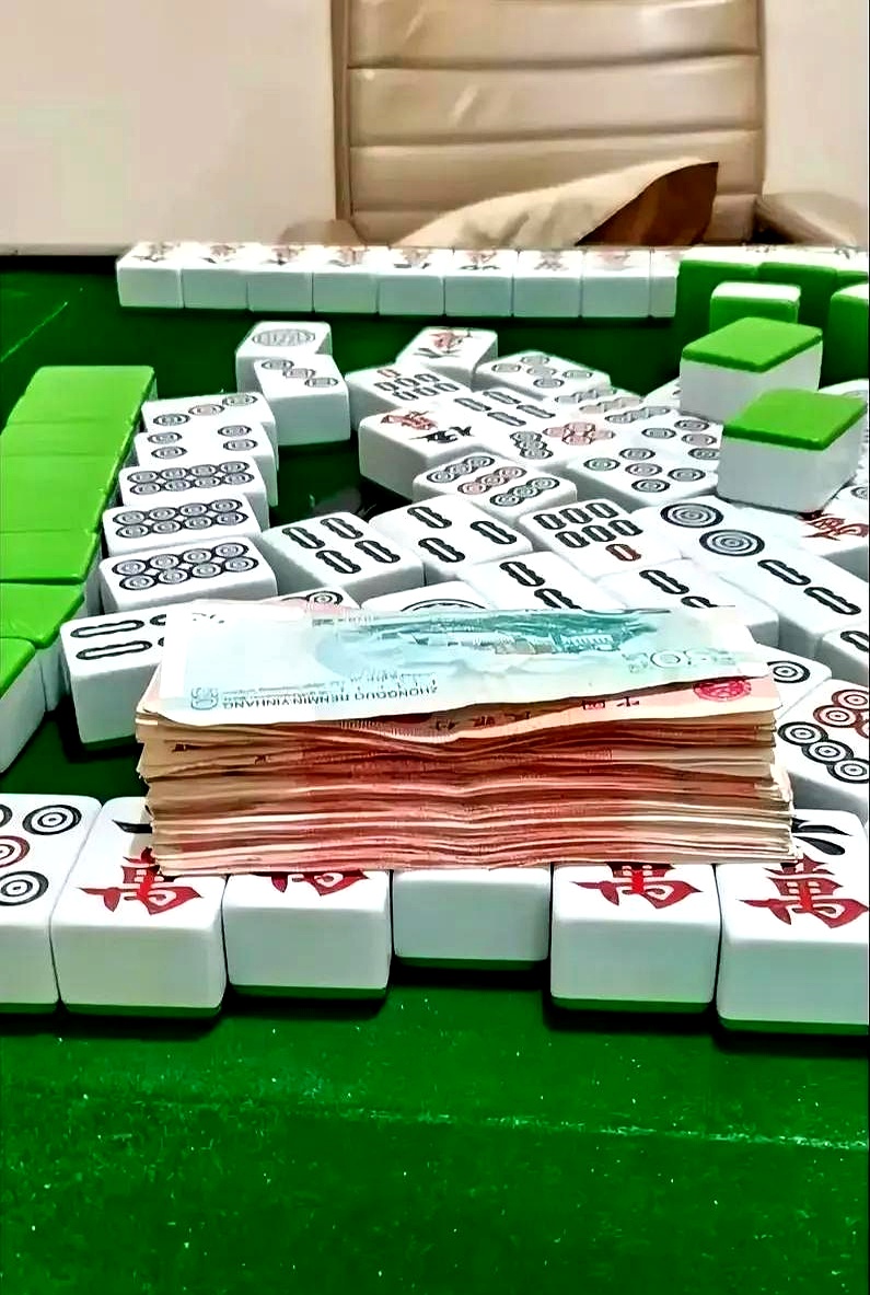 玩家攻略“小程序雀神麻将软件只赢不输是真的吗	”开挂神器安装下载-第1张图片