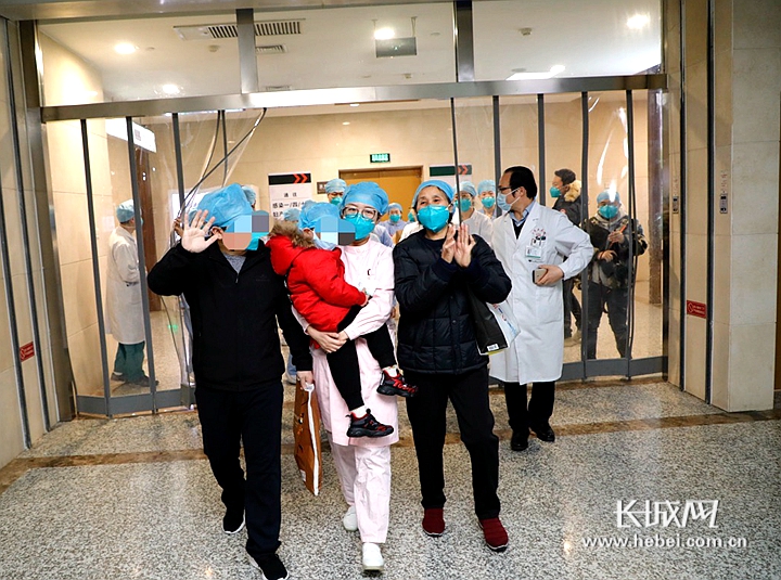 “石家庄新增1例确诊系学生	” 石家庄新冠确诊师生32人涉至少16家学校？-第1张图片